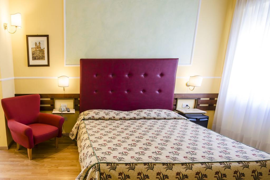 Hotel Tarconte Tarquinia Buitenkant foto