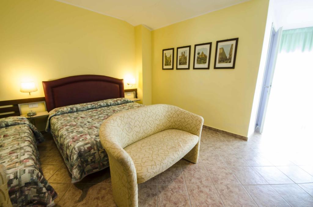 Hotel Tarconte Tarquinia Buitenkant foto